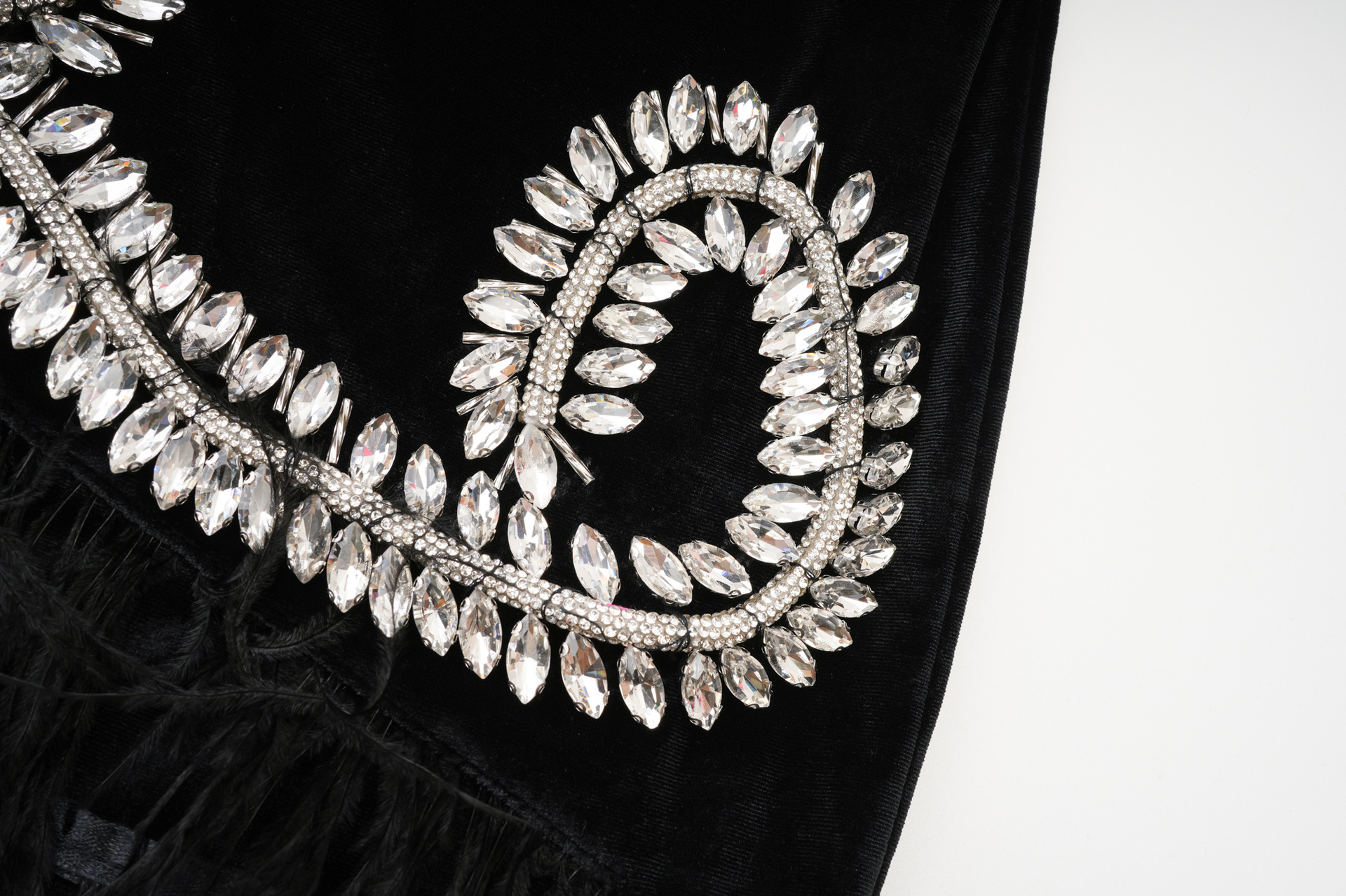 Luxury Crystal Design Velvet Mini Feather Dress (3)